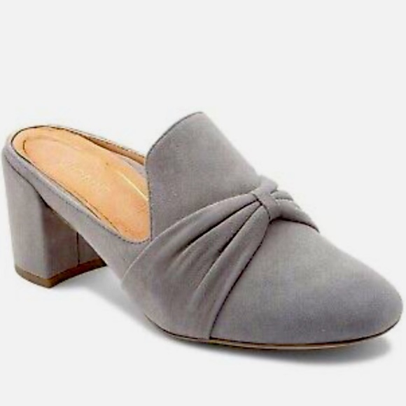 Vionic Shoes - Vionic Suede Bow Mules, size 9.5